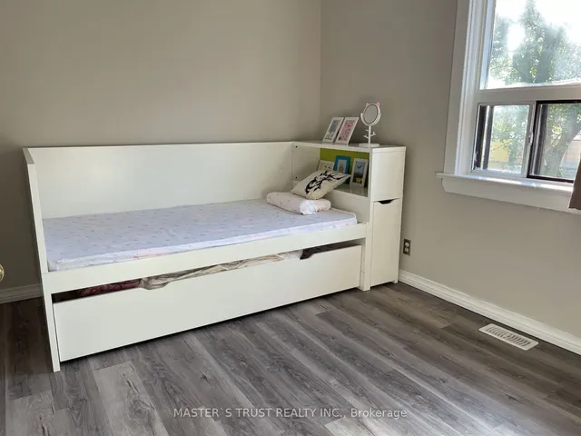 Additional image 4 of 777 Birchmount Rd