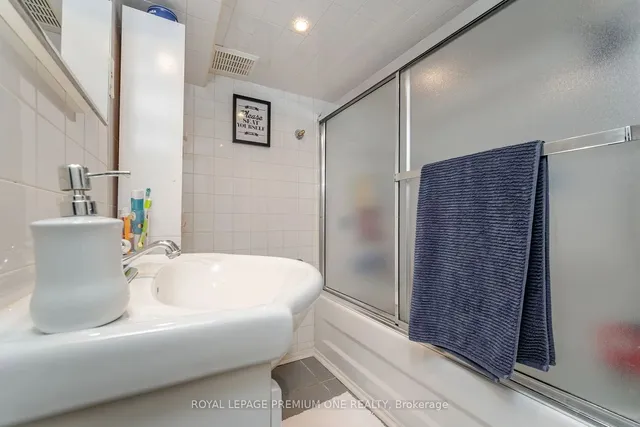 Additional image 26 of 524 Salem Ave