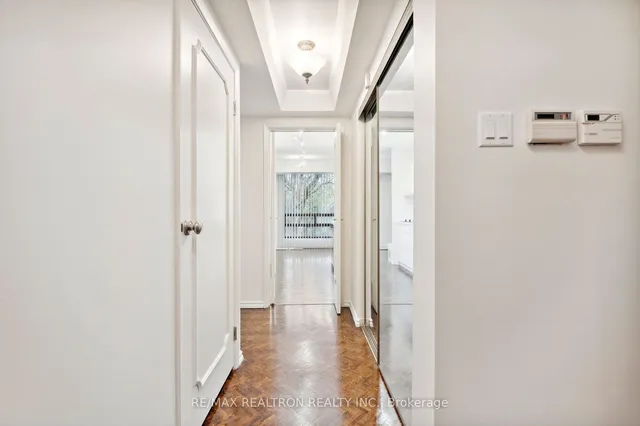 Additional image 8 of 449 Walmer Rd Unit 401