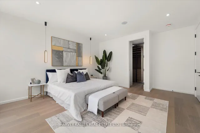 Additional image 26 of 697 Richmond St