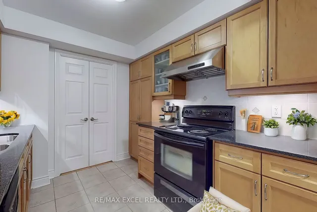 Additional image 11 of 12 Rean Dr Unit 506