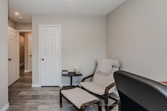 Additional image 18 of 48 Summerhill Cres