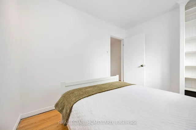 Additional image 23 of 61 Avis Cres