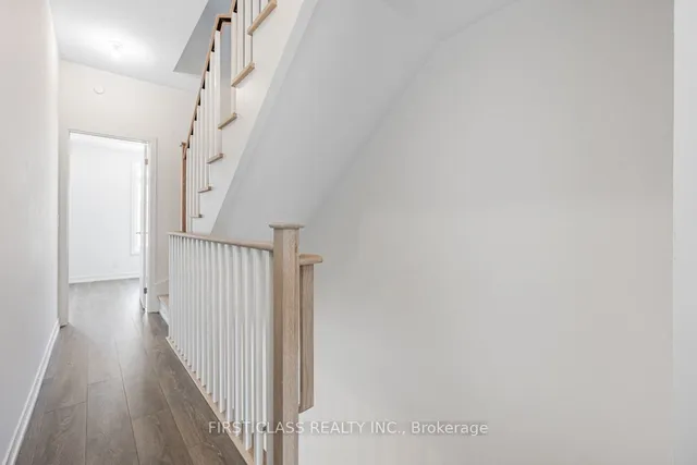 Additional image 18 of 7 Spruce Pines Cres