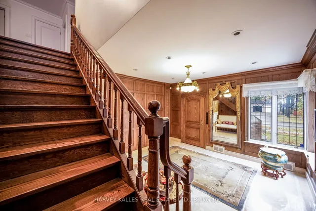Additional image 18 of 6 Versailles Crt