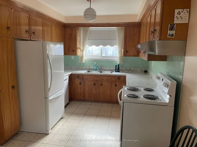 Additional image 19 of 66 Evans Ave