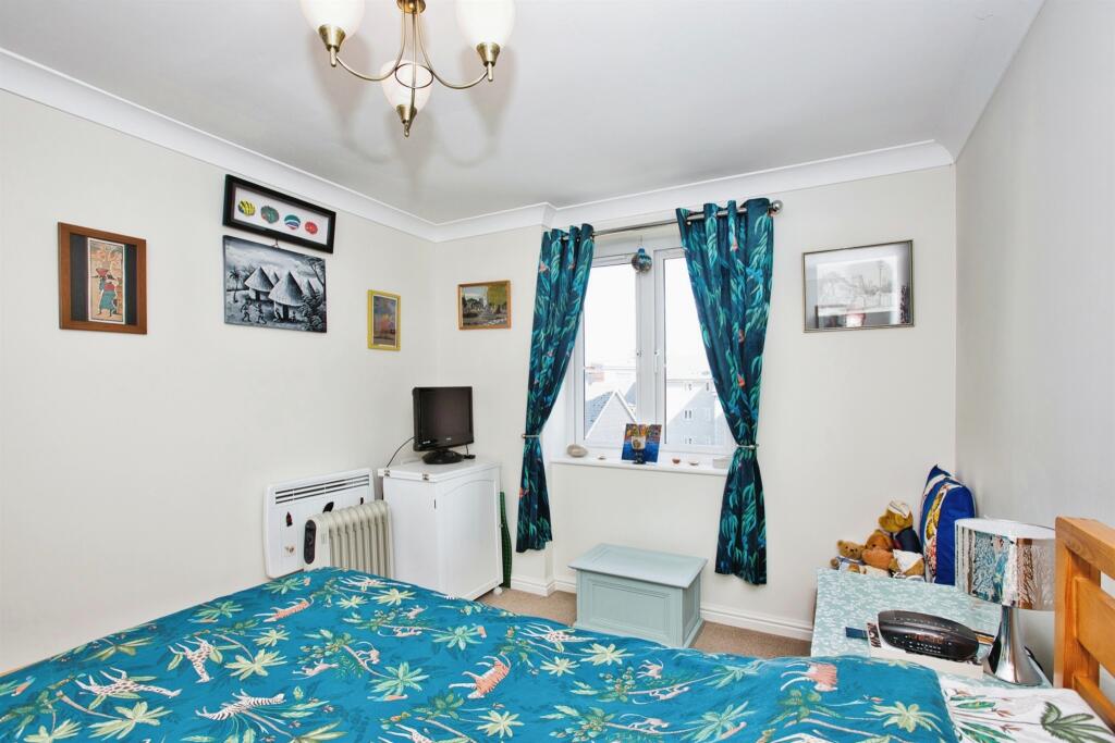 Additional image 12 of Somerton Road, Street