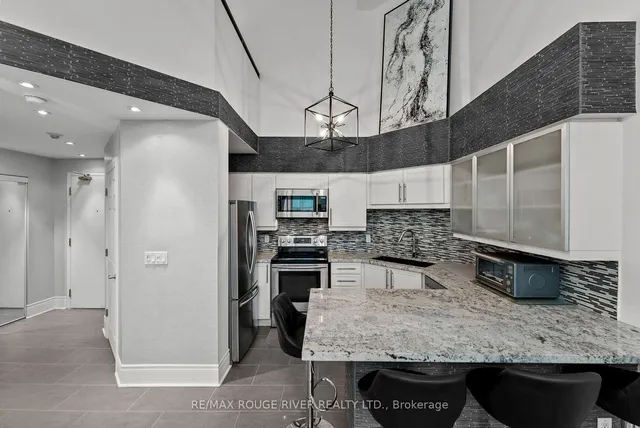 Additional image 8 of 300 Manitoba St Unit 227