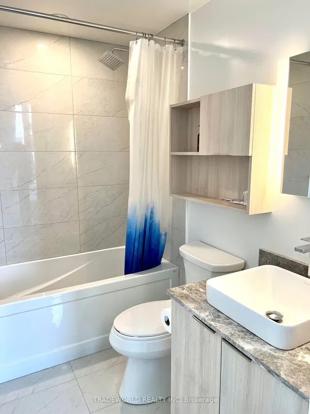 Additional image 9 of 501 Yonge St Unit 4002