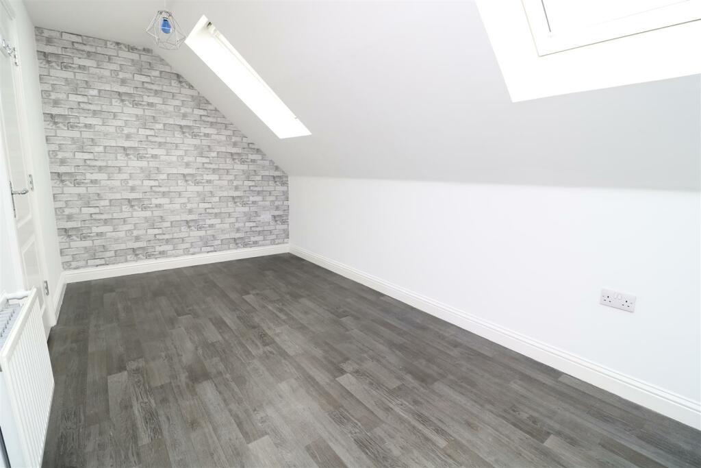 Additional image 14 of Hutton Close, Paxcroft Mead