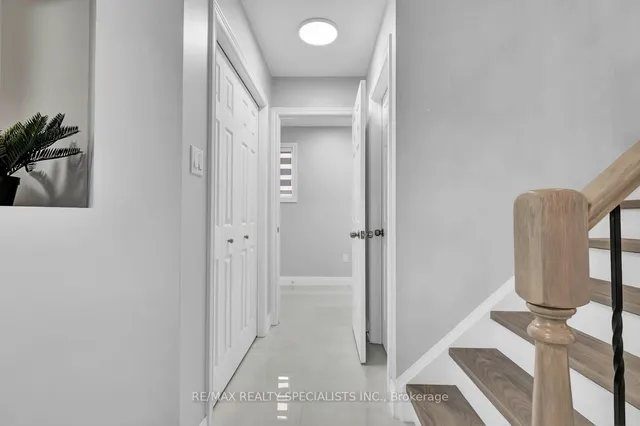 Additional image 19 of 92 Pebblecreek Dr