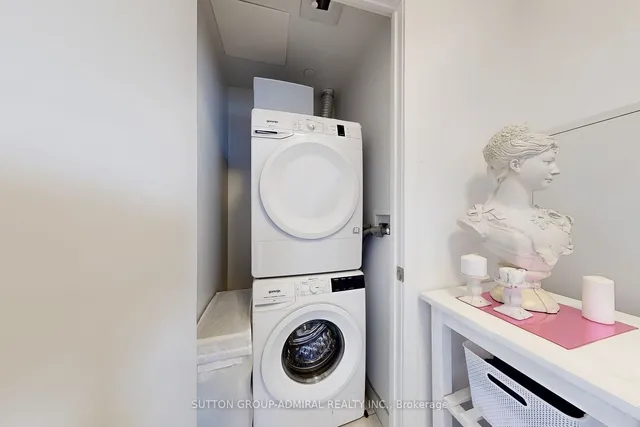 Additional image 24 of 159 Wellesley St Unit 3101