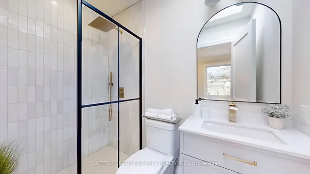 Additional image 12 of 497 Armadale Ave