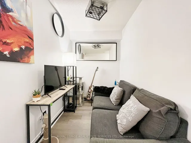Additional image 11 of 28 Ted Rogers Way Unit 808