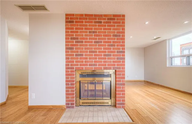 Additional image 24 of 20 Ellen St Unit 703