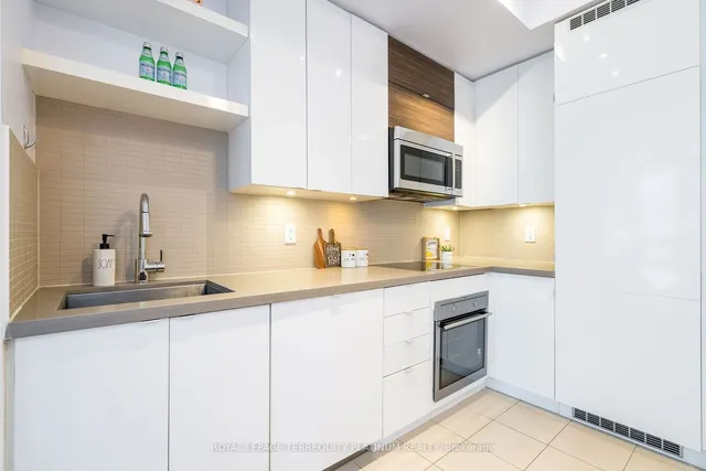 Additional image 13 of 60 Annie Craig Dr Unit 513