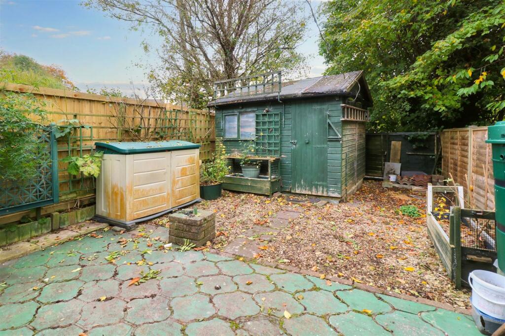 Additional image 12 of Manor Fields, Bratton, Westbury
