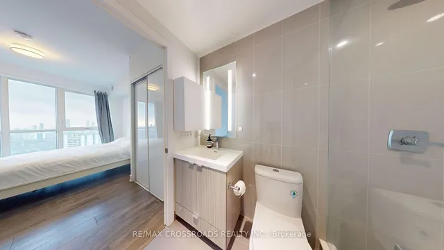 Additional image 31 of 585 Bloor St Unit 3418