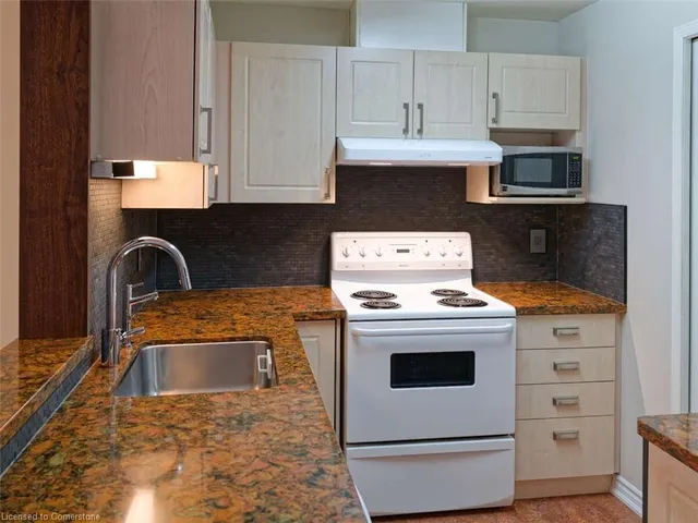 Additional image 13 of 20 St George St Unit 507