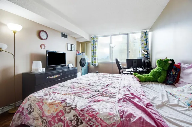 Additional image 31 of 10 Markbrook Lane Unit 1410