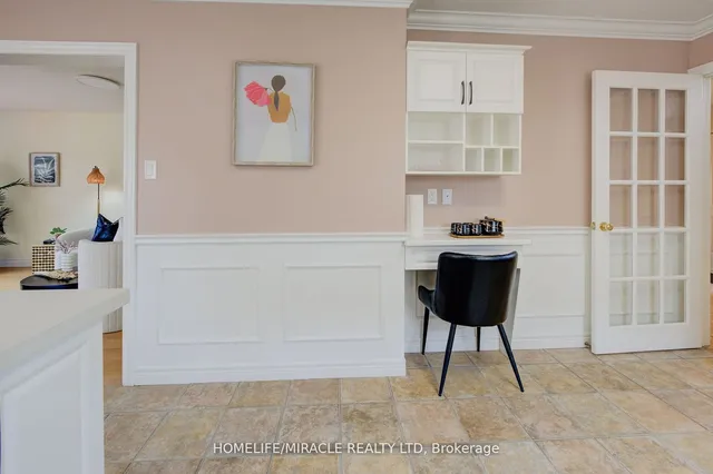 Additional image 10 of 6 Resurrection Dr