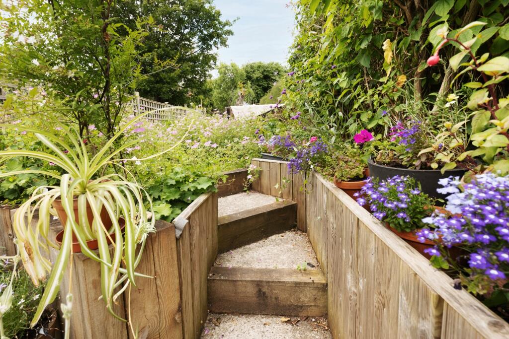 Additional image 11 of North Road