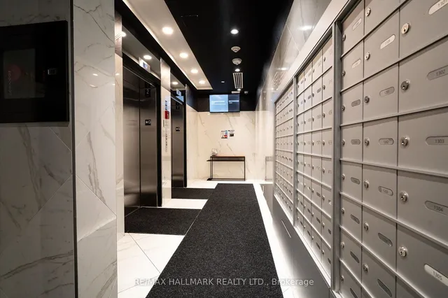 Additional image 24 of 458 Richmond St Unit 204