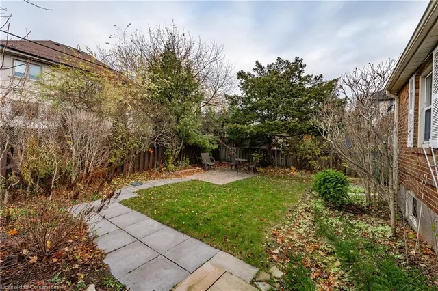 Additional image 19 of 26 Reid Manor