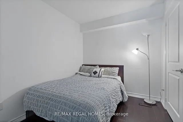 Additional image 9 of 386 Yonge St Unit 2008