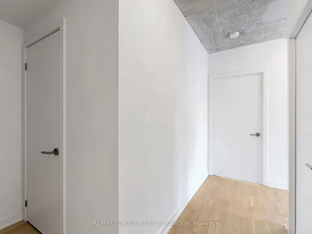 Additional image 34 of 47 Mutual St Unit 1907