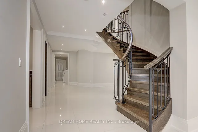 Additional image 30 of 225 Dunforest Ave