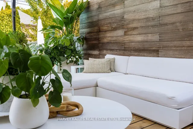 Additional image 34 of 90 Chatsworth Dr