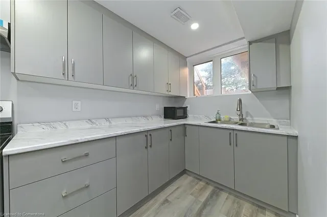 Additional image 31 of 32 Pony Way