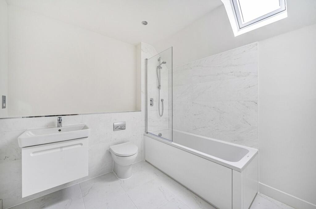 Additional image 4 of King Alfred's Drive, Wincanton, Somerset, BA9