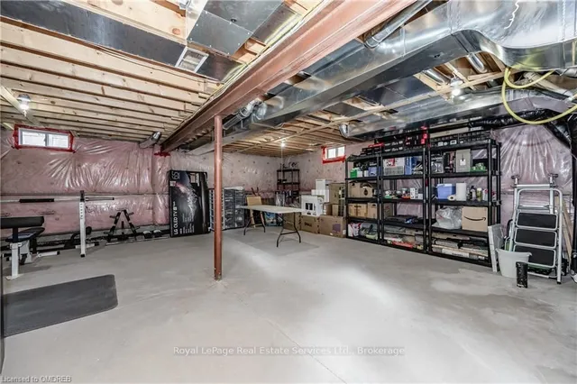 Additional image 32 of 46 CREEK RIDGE St