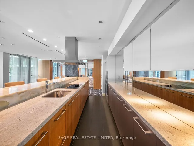 Additional image 34 of 209 Fort York Blvd Unit 277