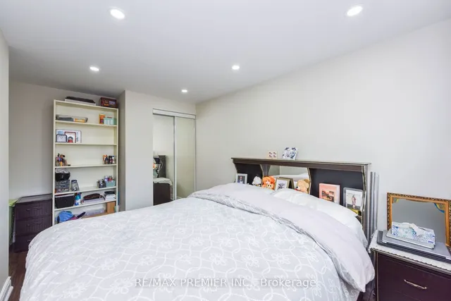 Additional image 25 of 1601 Albion Rd Unit 265