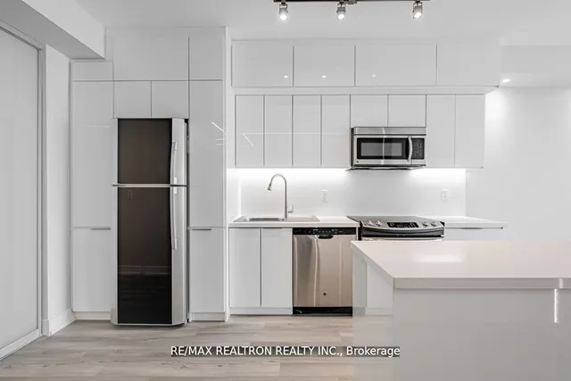 Additional image 7 of 386 Yonge St Unit 4909