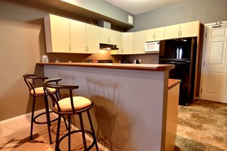 Additional image 3 of 6-204 Day st