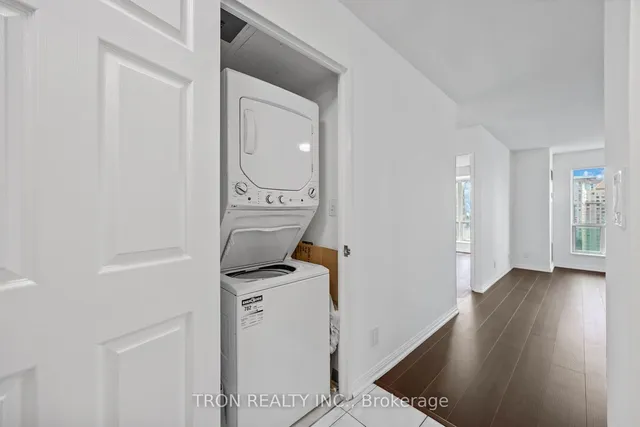 Additional image 8 of 11 Lee Centre Dr Unit 2015