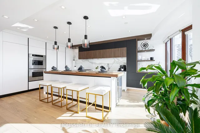 Additional image 16 of 2095 Lake Shore Blvd Unit 318