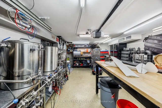 Additional image 32 of 57 Ridge Hill Dr