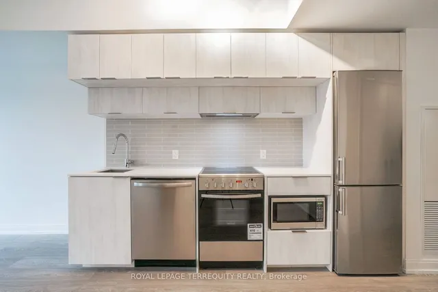 Additional image 4 of 181 Dundas St Unit 911