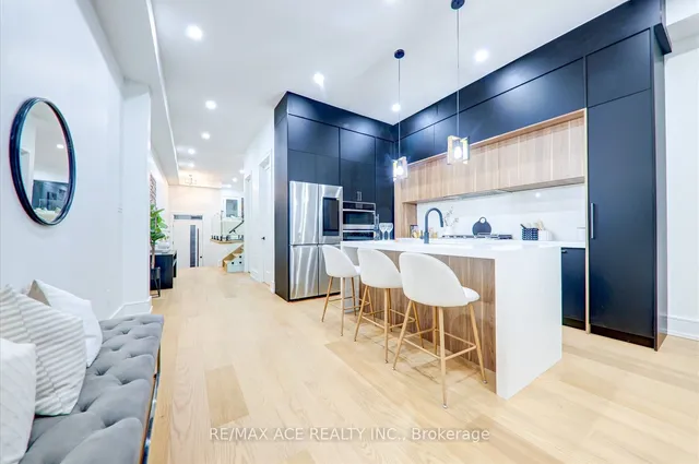 Additional image 11 of 26 August Ave