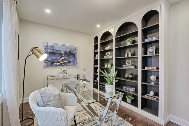 Additional image 27 of 427 Strathmore Blvd