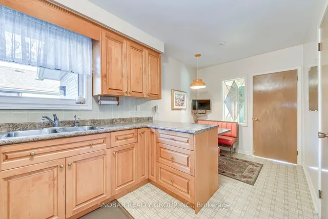 Additional image 12 of 72 Summitcrest Dr