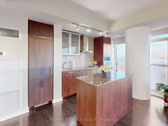 Additional image 13 of 14 York St Unit 6008