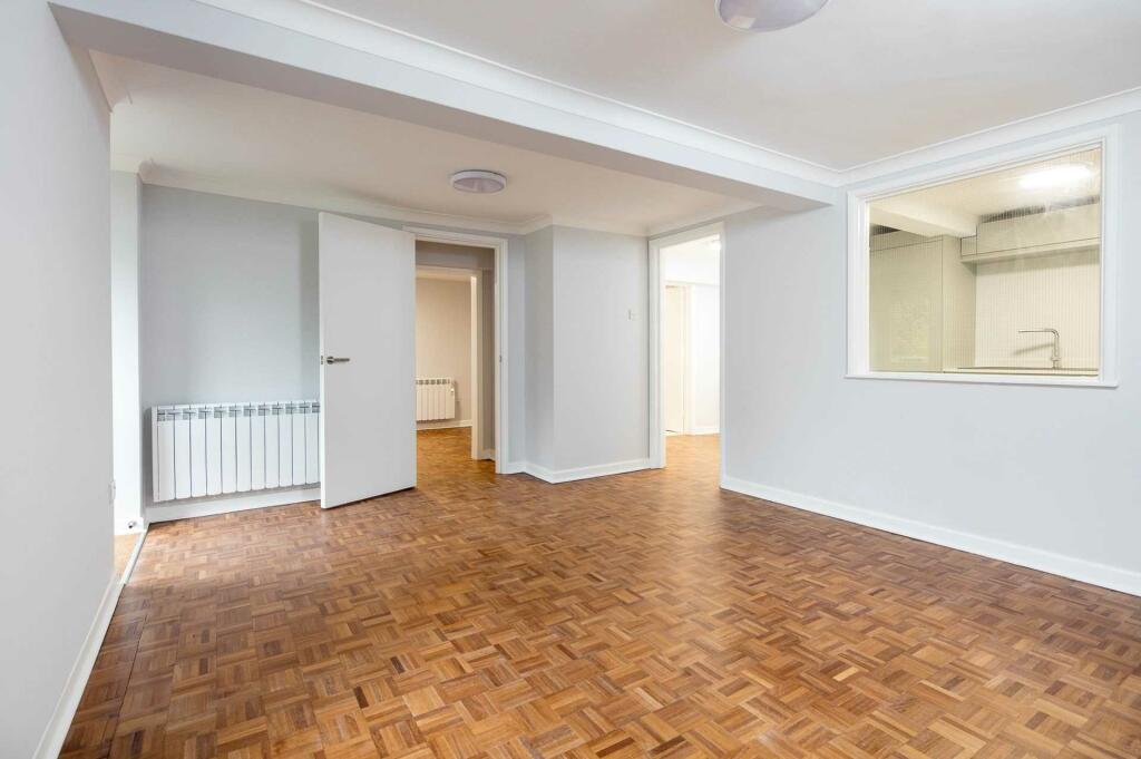 Additional image 5 of Laura Place