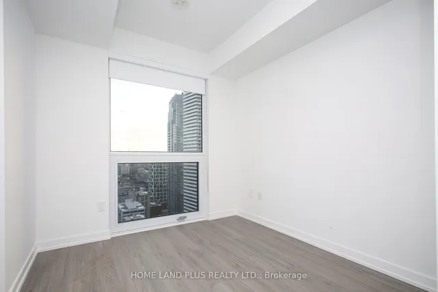 Additional image 18 of 39 Roehampton Ave Unit 2704