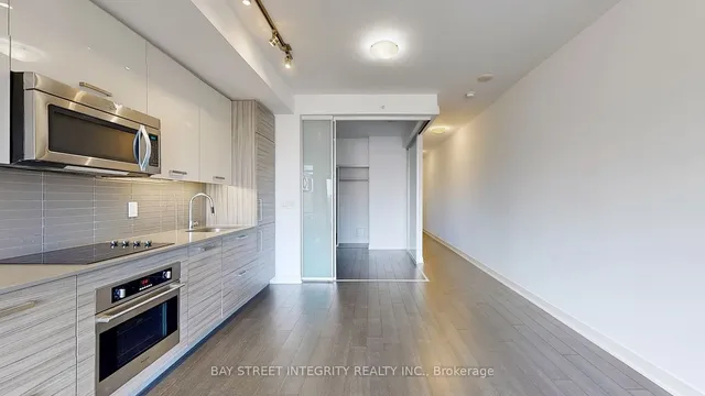 Additional image 9 of 210 Simcoe St Unit 2107